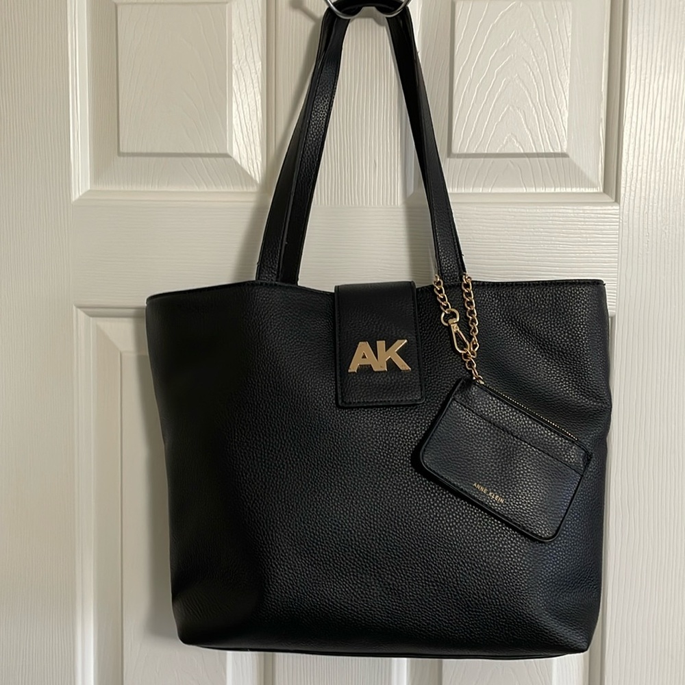 Anne Klein Purse Handbag Black Bag and coin purse on chain Faux leather material